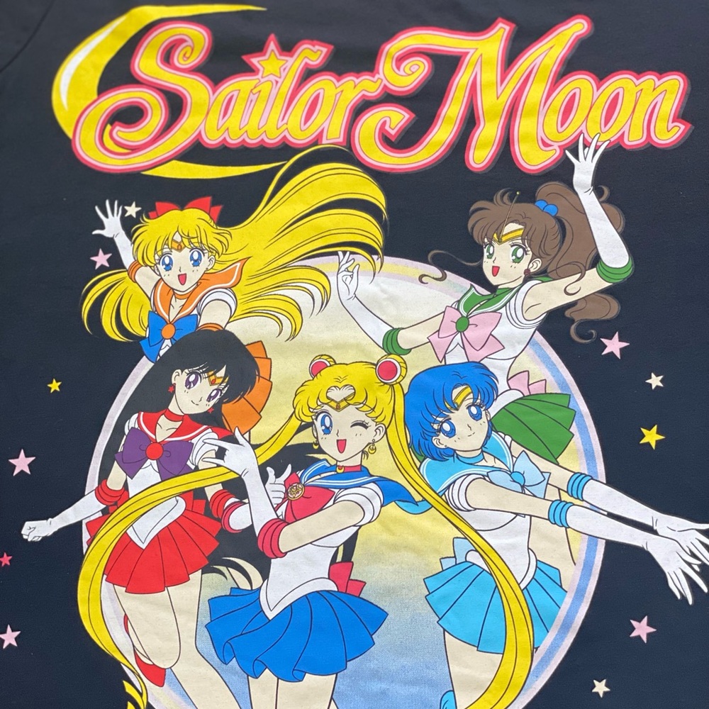Sailor Moon Guardian Large Women’s tshirt